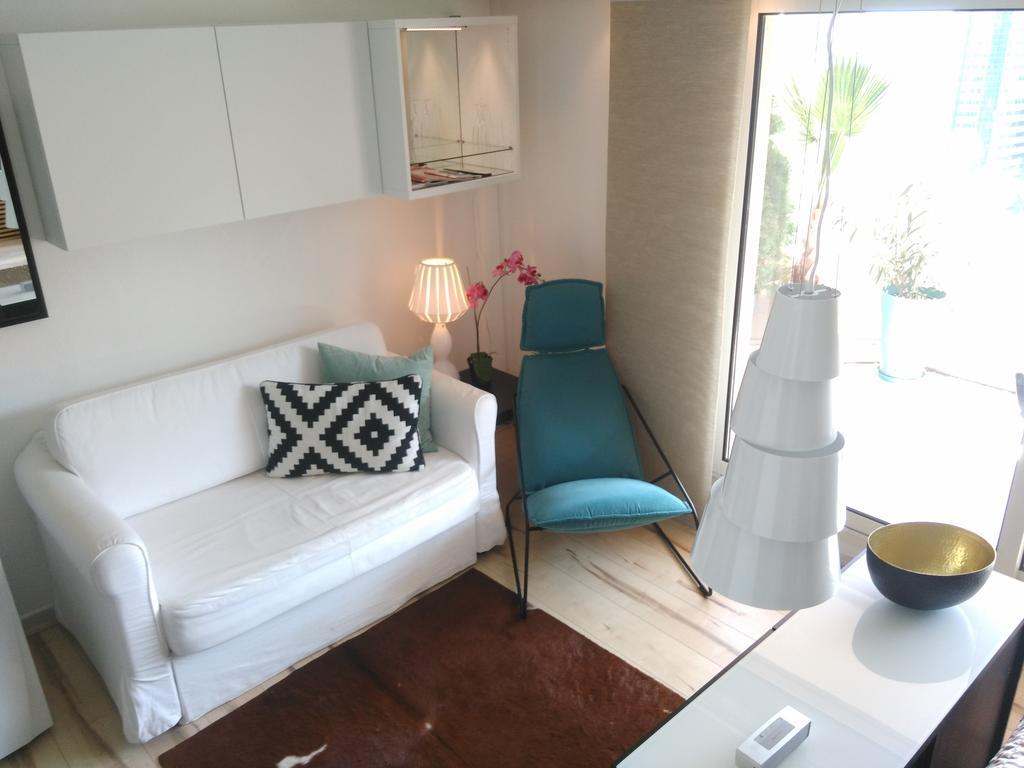 בוסוליי Monaco Pool Sea View Apartments מראה חיצוני תמונה