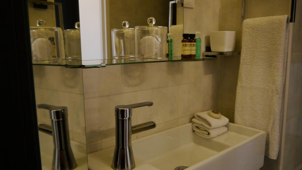 בוסוליי Monaco Pool Sea View Apartments מראה חיצוני תמונה