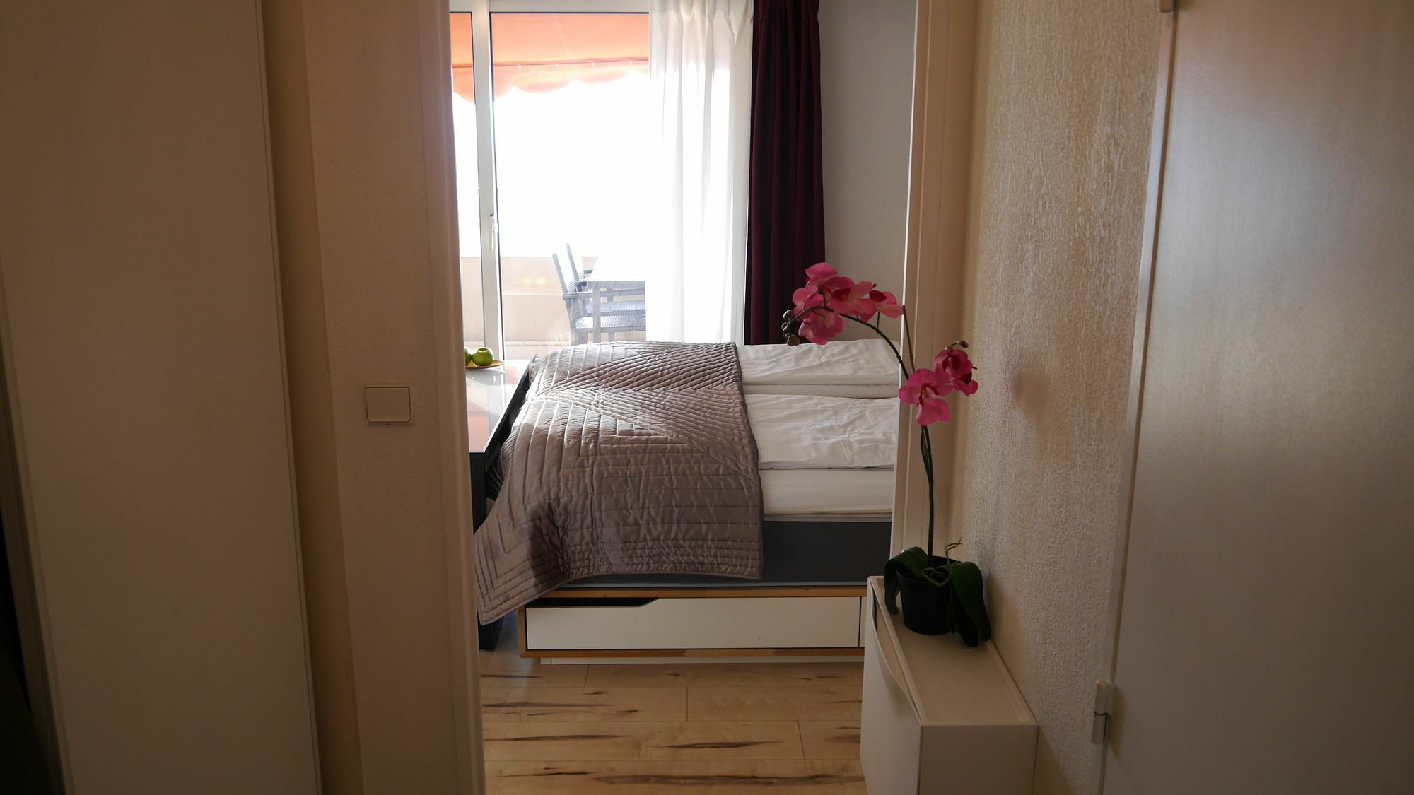 בוסוליי Monaco Pool Sea View Apartments מראה חיצוני תמונה