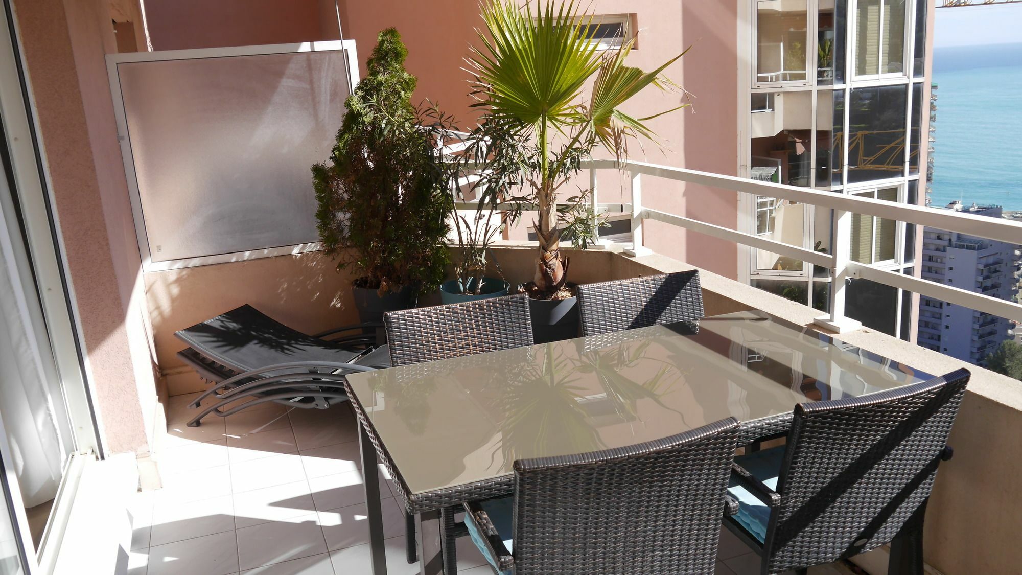 בוסוליי Monaco Pool Sea View Apartments מראה חיצוני תמונה